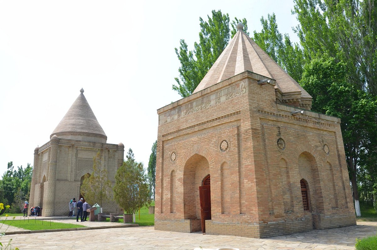Mausoleum of Aisha Bibi
